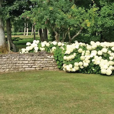 3 Bedroom Gorgeous In Holiday home Fontaine-Henry
