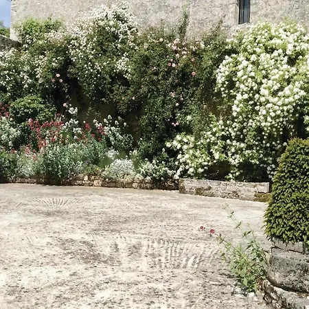 3 Bedroom Gorgeous In * Fontaine-Henry