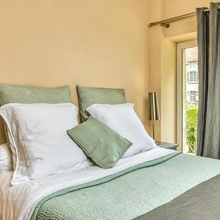 3 Bedroom Gorgeous In Holiday home