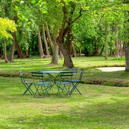 3 Bedroom Gorgeous In Holiday home *
