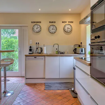 Stunning In Fontaine-Henry