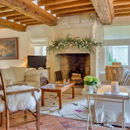 3 Bedroom Gorgeous In Semesterbostad