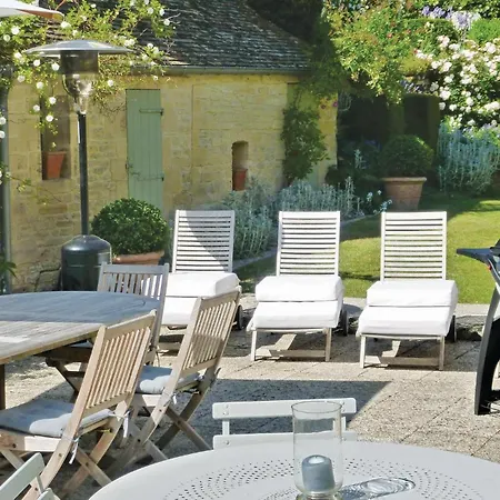 3 Bedroom Gorgeous In * Fontaine-Henry