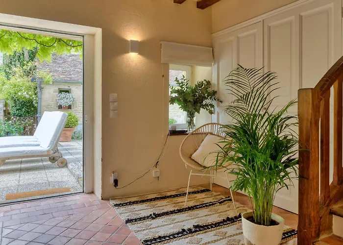 Stunning In Nyaraló Fontaine-Henry